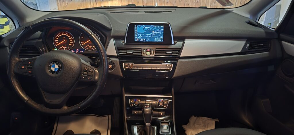 Verkauft 218d 7Sitzer