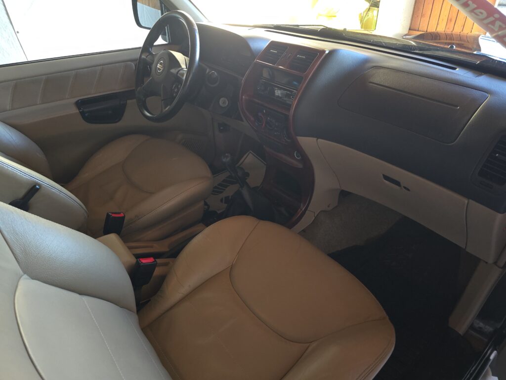 NISSAN Terrano