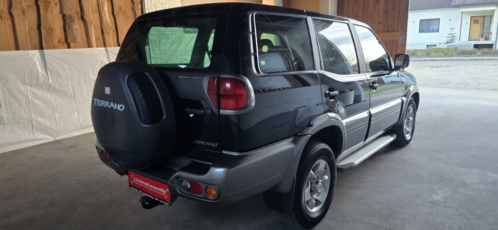NISSAN Terrano